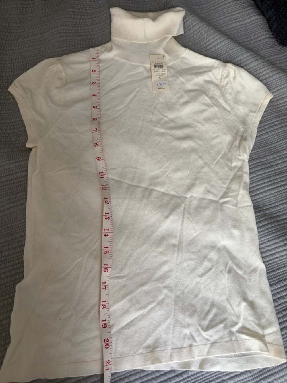Ann Taylor Cream Folded Turtleneck Muscle Tee